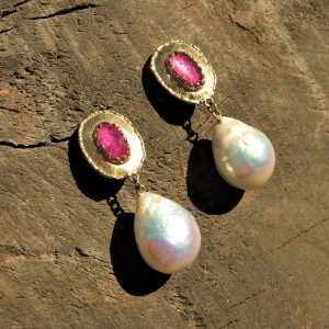Orecchini oro e rubini ”RINASCIMENTO”- perle barocche, rubini