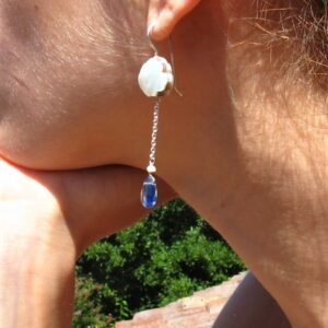 Oreccchini  ”NUVOLA MANGA” – vera perla incisa- cianite blu – nuvola – manga- anime – orecchini nuvola- per lei (Copia)